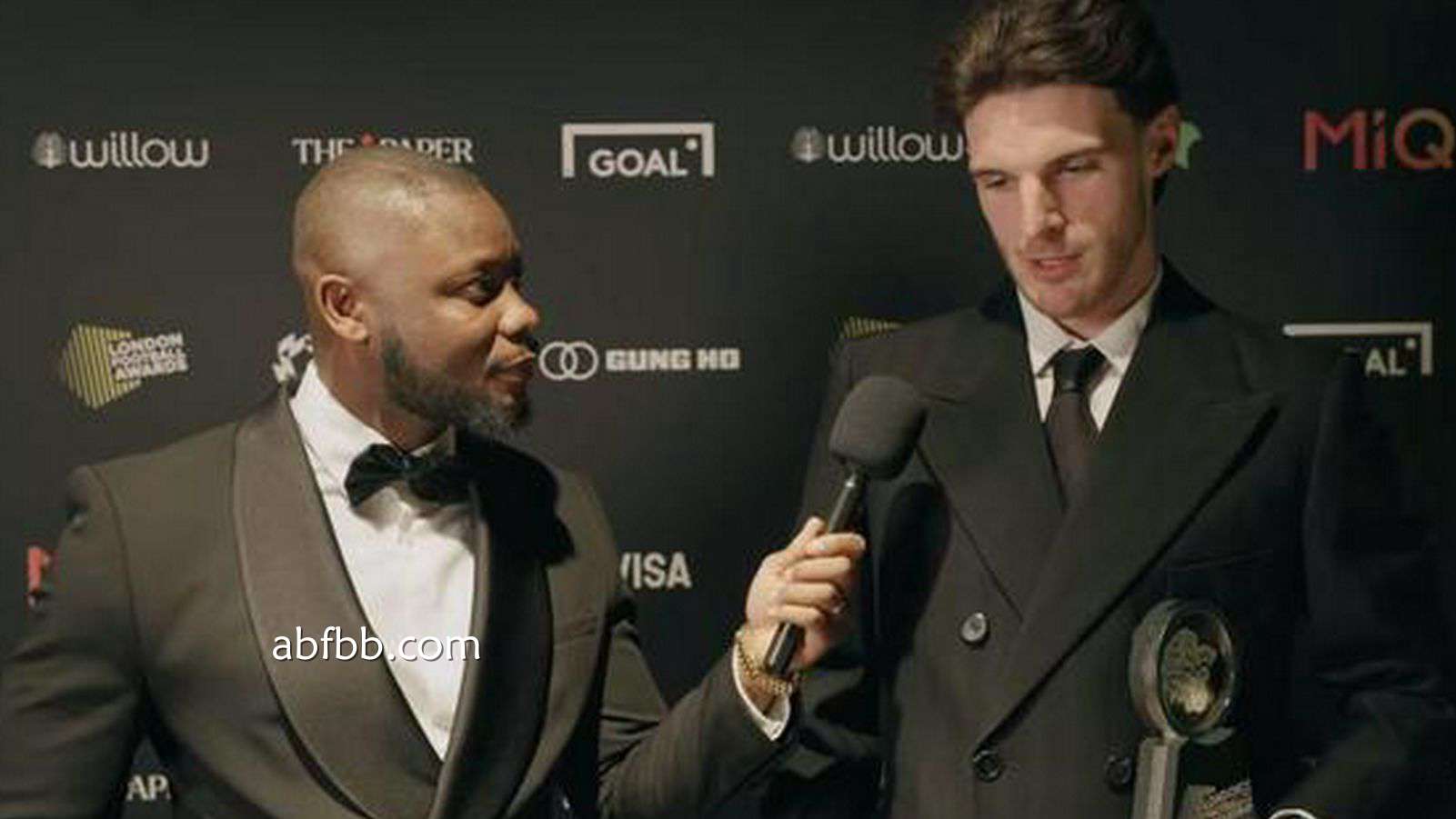 安博体育热点资讯 - 赖斯｜我真的很享受这个赛季的这种踢法，现在我更像B2B中场