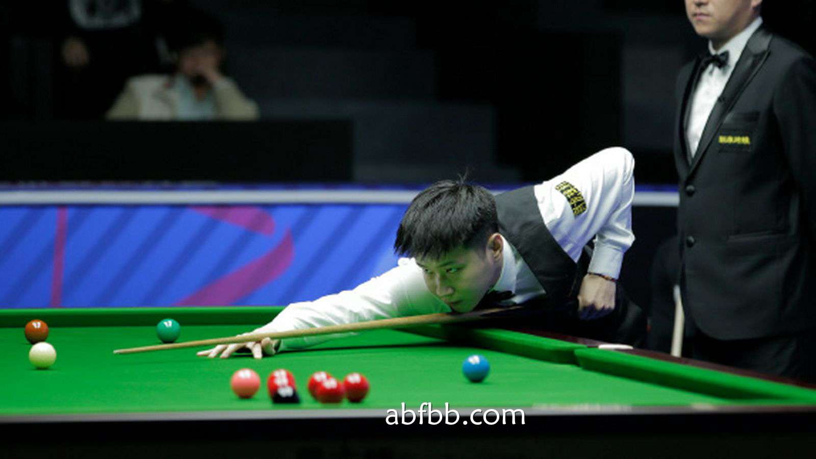 安博体育特别报道：斯诺克世界公开赛32进16轮次｜赵心童领衔中国五将晋级 肖国栋等三人遗憾止步