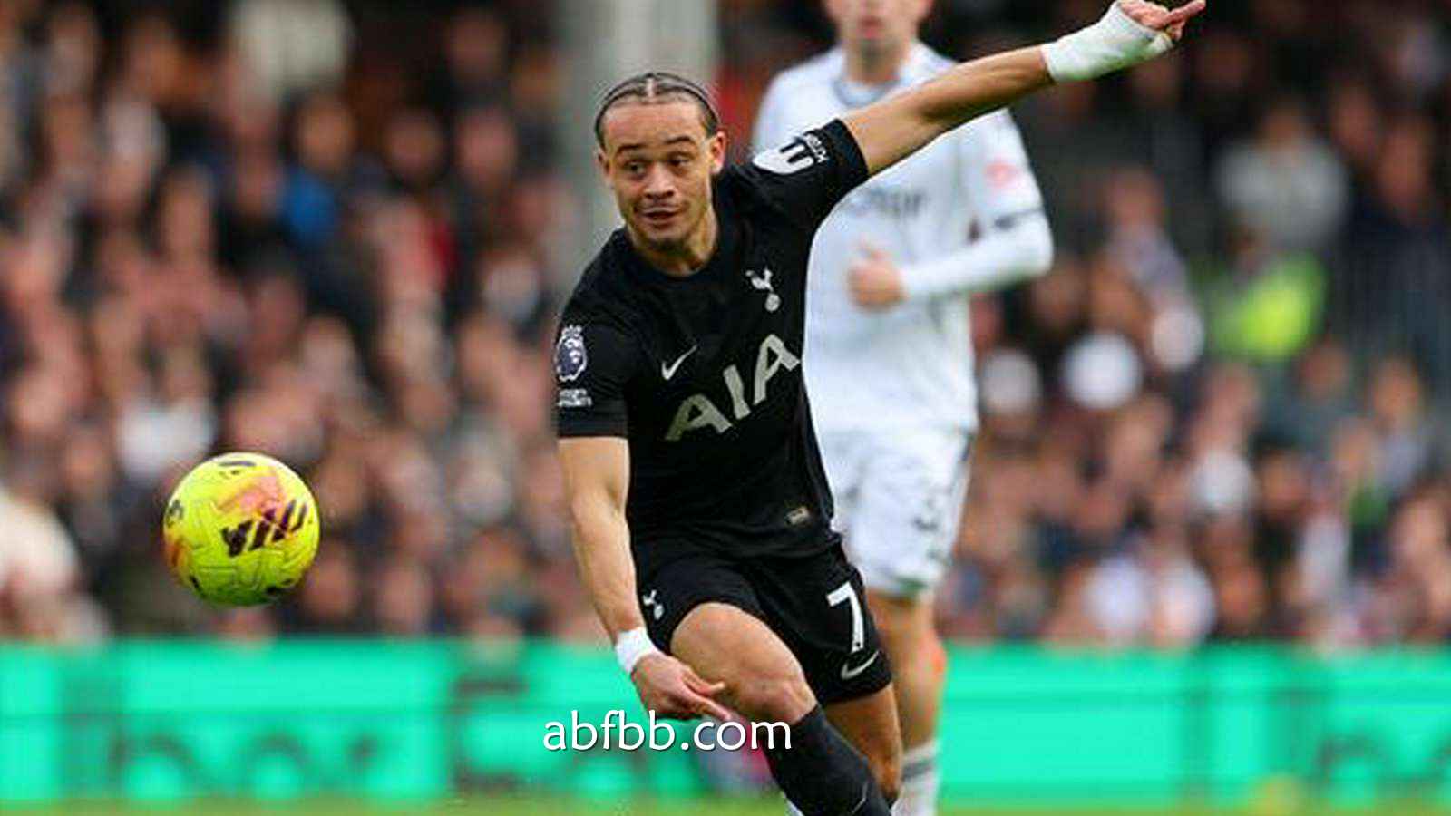 安博体育独家报道: 队史标王踢一个赛季就离开？欧联冠军这笔买卖，的确是不太明智